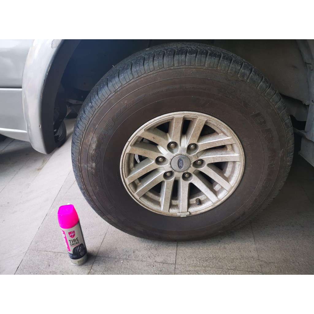 Chai Làm Bóng Đen Lốp Xe ,Tẩy Sạch Vết Bẩn Lốp Flamingo Tire Shine F010 500ml