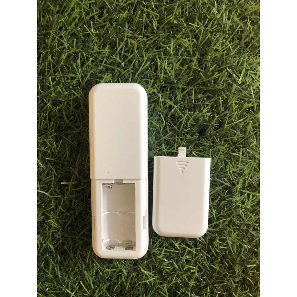 Điều khiển quạt Tefal màu trắng nhỏ chính hãng -tặng kèm pin - Remote quạt làm mát Tefal màu trắng