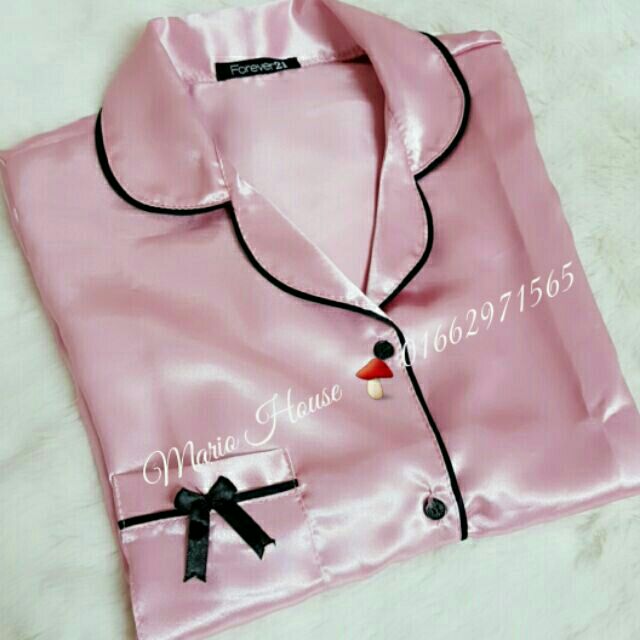 Sơ mi lụa cổ ren