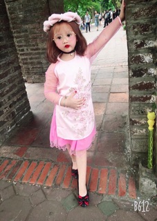 Set cách tân kèm vấn  đội đầu cho bé gái