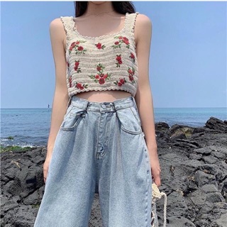 Set áo croptop thêu hoa + Quần jeans ống suông rộng
