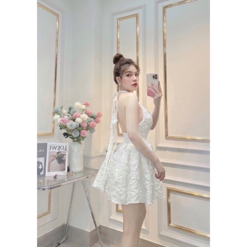 Váy cổ yếm dáng xoè chất gấm xốp hoạ tiết hoa ly MS12