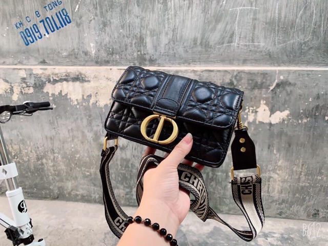 Túi đeo chéo trần ô thời trang