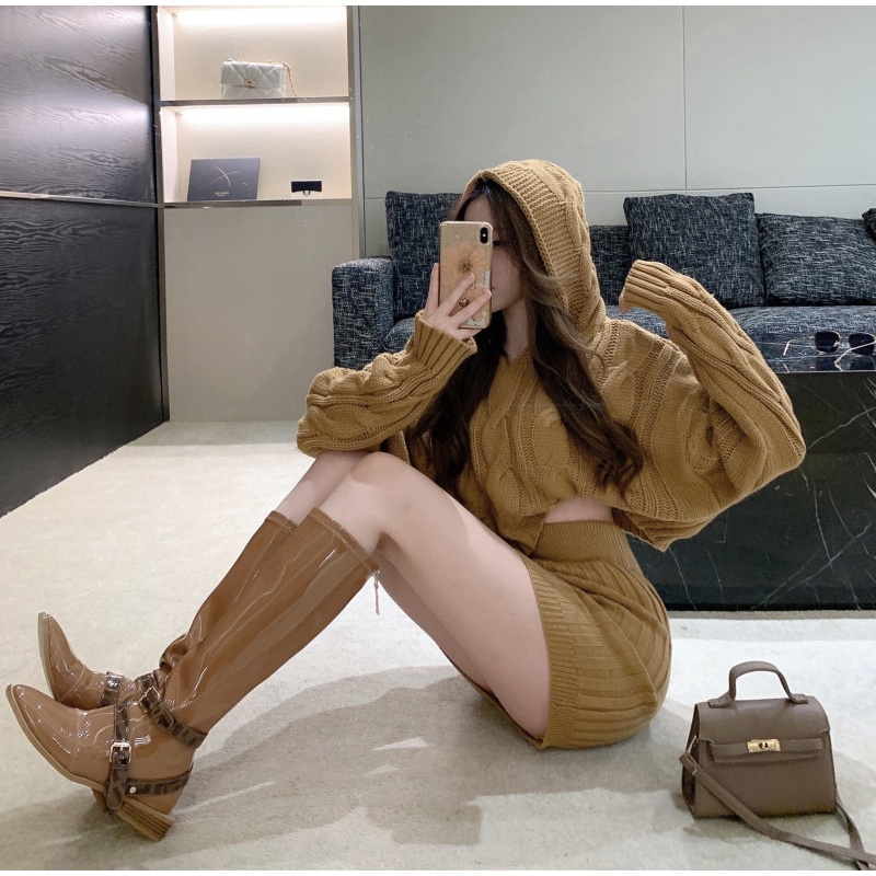 Set Áo Hoodie Và Chân Váy Thời Trang Trẻ Trung