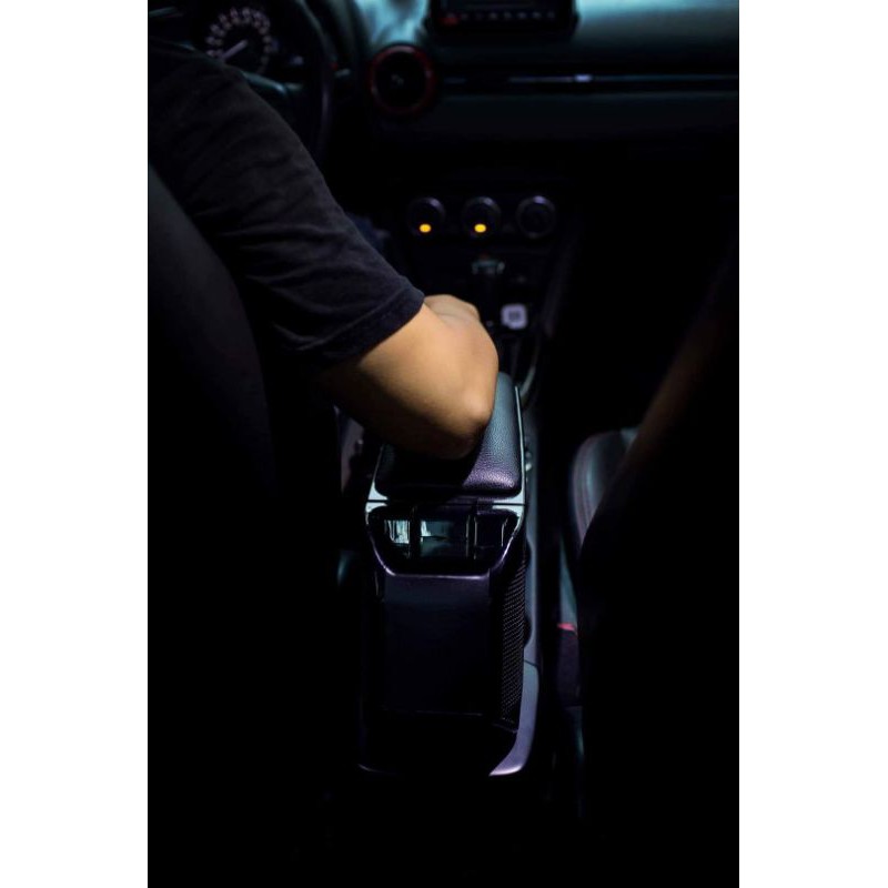 Hộp tỳ tay, bệ tì tay thế hệ mới cho Mazda 2 & CX-3