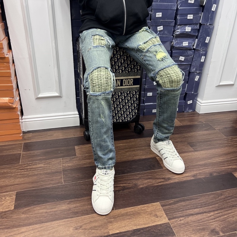 Quần jeans rách vá vải bò cao cấp 2022