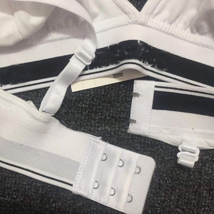 Set đồ lót CK  cài lưng có mút siêu đẹp, siêu sexy