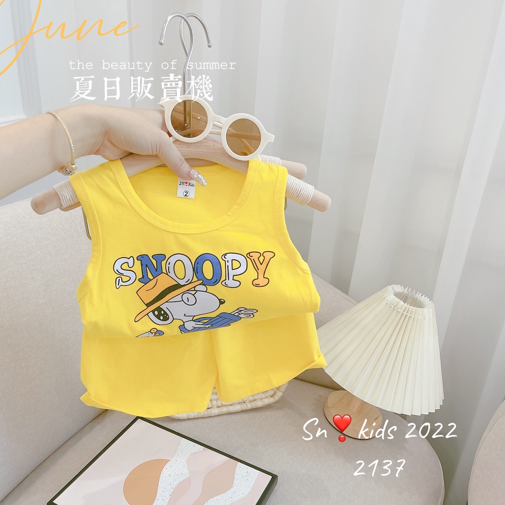 Bộ ba lỗ chó đeo kính bé trai