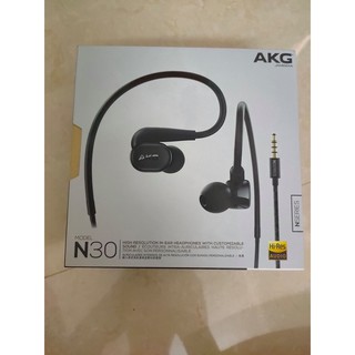 Tai nghe akg n30.