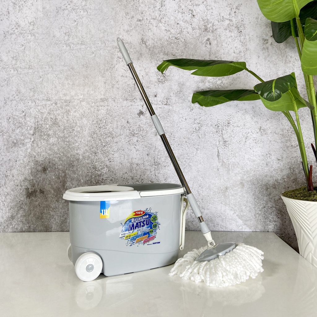 Bộ lau nhà Matsu 11 lít Duy Tân có bánh xe, mâm inox