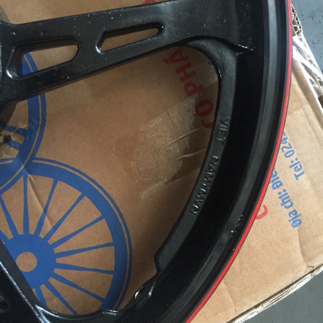 Mâm yamaha thắng đùm