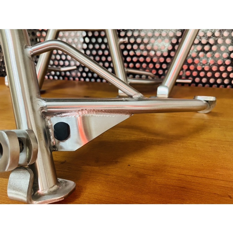 Bộ chân chống inox 304 cho Vario - Airblade