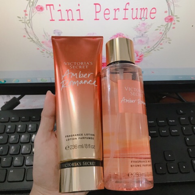 {Siêu thơm ngọt dai } Xịt thơm toàn thân nữ Victoria’s Secret Mist Amber romance 250ml mẫu 2018