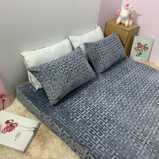 THẢM CHỮ VẠN TRẢI GIƯỜNG