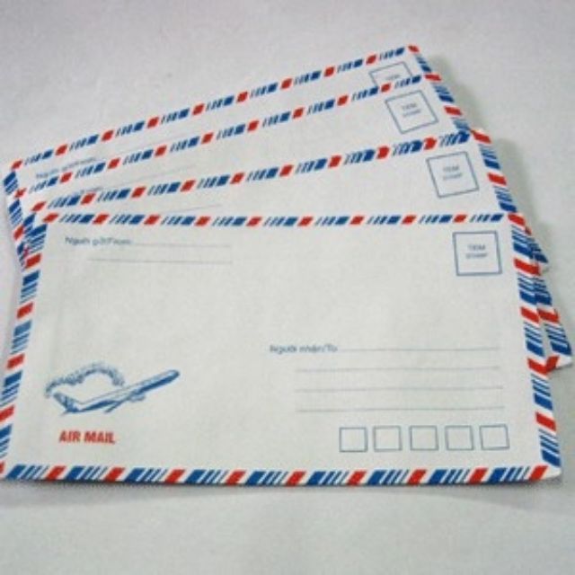 100 chiếc phong bì có keo dán sẵn