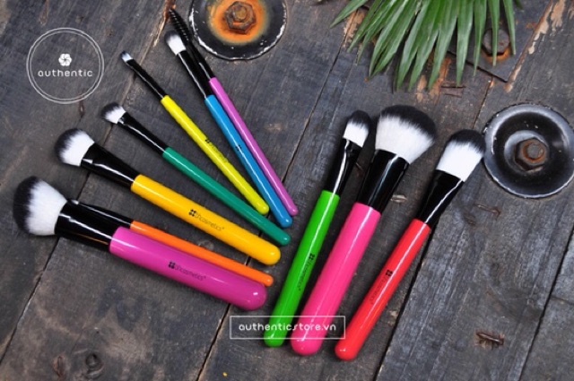 Bộ cọ BH Cosmetics Pop Art Brush Set