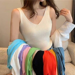 Áo len cổ tim
