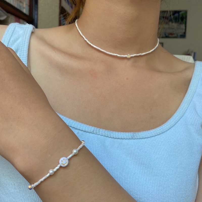 Tơ Bracelet / vòng tay hạt trắng kem phối pha lê , mặt cười đơn giản 1888/1883/