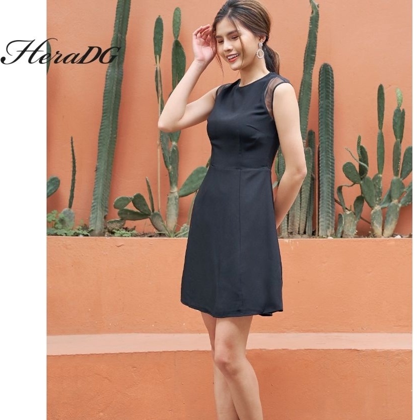 Đầm crape màu đen HeraDG - SDC18024
