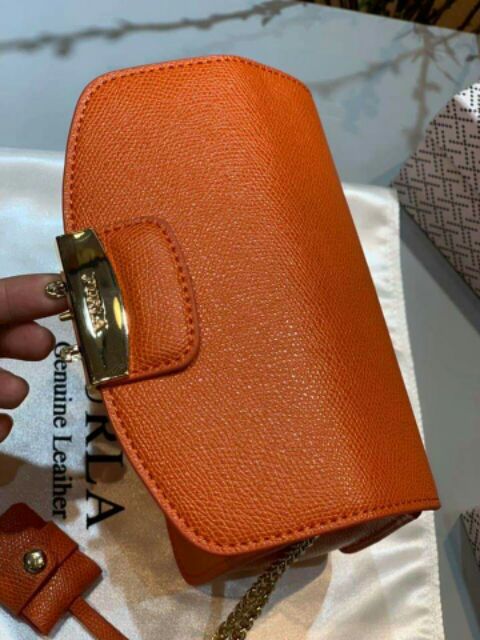 FULA SIÊU HOT Cập Bến Tiếp
❌Size: 18cm
Hàng vẫn gọi là xuất dư ấy a
Full box