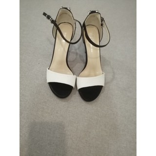 Sandal Dusto sẵn 37, 38 form chuẩn