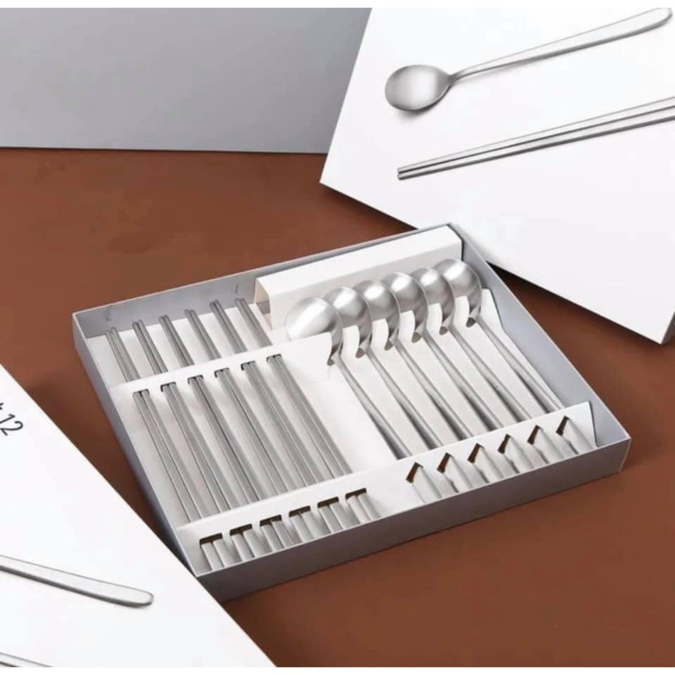 Set 12 đũa thìa inox Bộ Đồ Dùng Ăn Uống Thép Không Gỉ Cho Gia Đình, Văn Phòng, Dã Ngoại, Cá Nhân Có Hộp Đựng