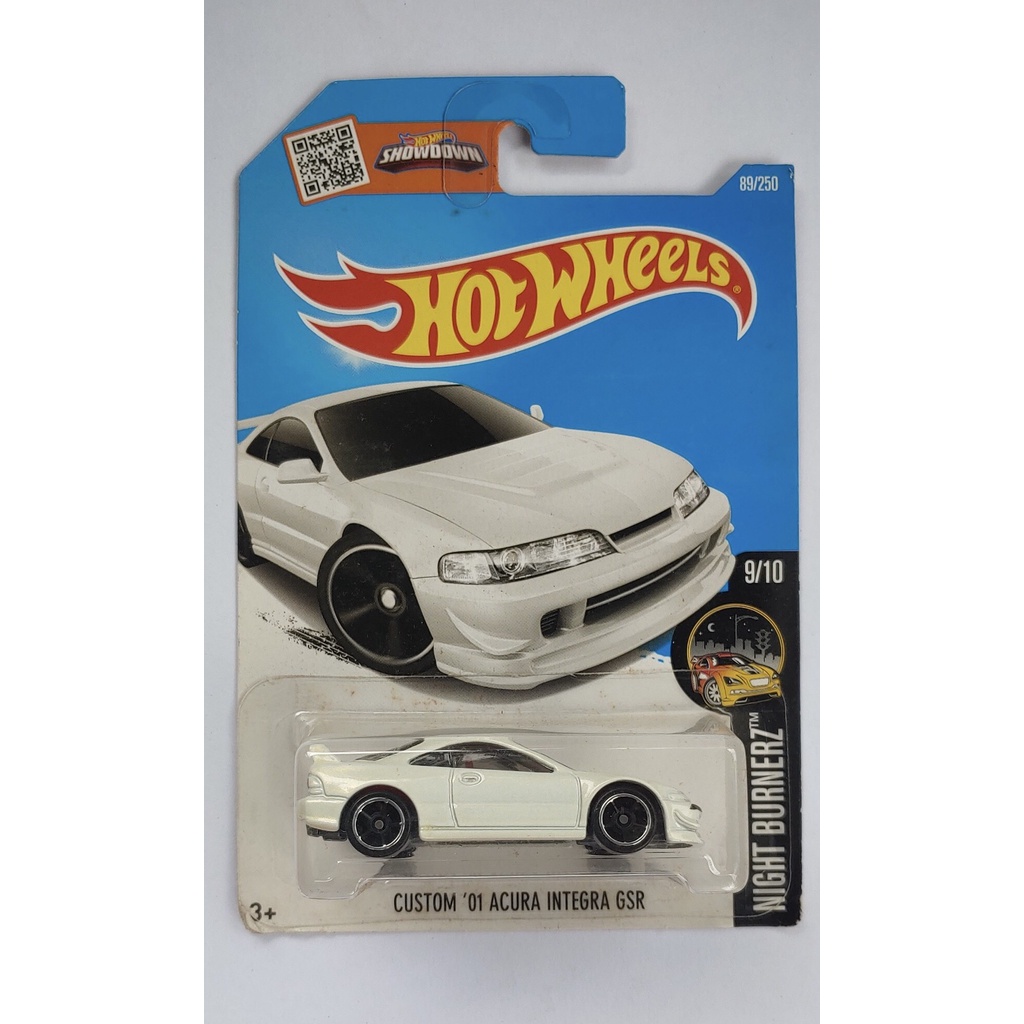 Xe mô hình tỉ lệ 1:64 Hot Wheels T-11 Custom '01 Acura Integra GSR trắng