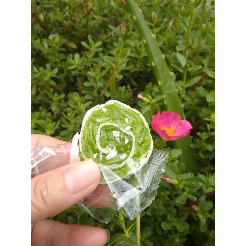 Kẹo dừa non lá dứa cuộn dẻo béo, ngọt dịu, không dính răng (hũ 450g)