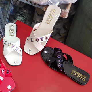 Dép quai chéo LOVE