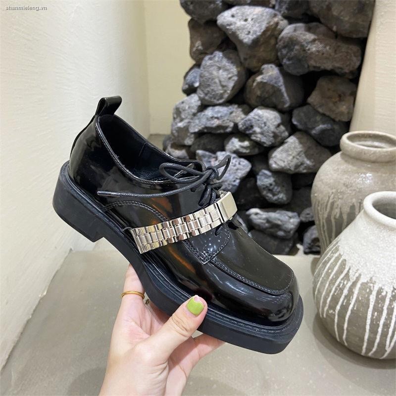 Giày da đế dày phong cách Anh Quốc 2012 sành điệu dành cho nữ
