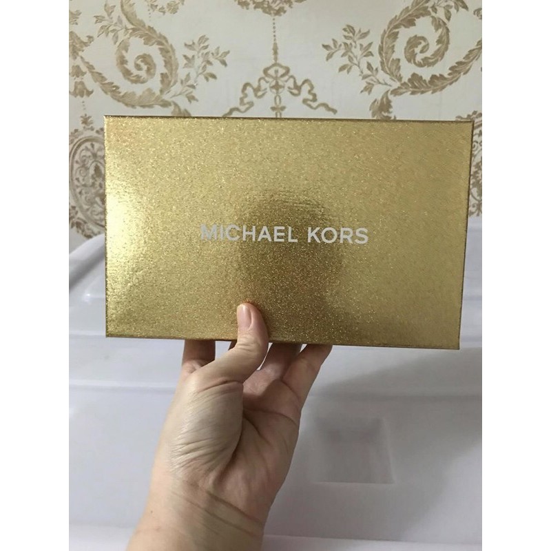 👝👝👝Ví MK giftables pale gold kim tuyến 💫 💎Có hộp  💎Vừa Iphone plus