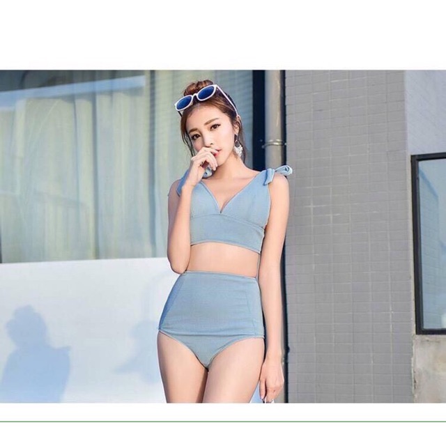 Bộ bơi hai mảnh cạp cap nơ vai