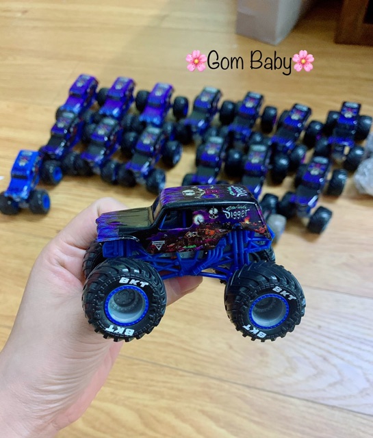 Mô Hình Xe Monter Jam 1:64 - Digger Nobox