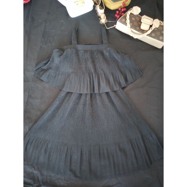 Váy hai dây tầng xếp li