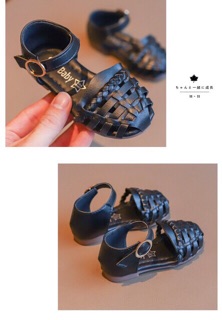 Sandal rọ cho bé