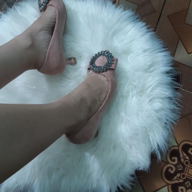 (ĐT) Giày gót hồng 35