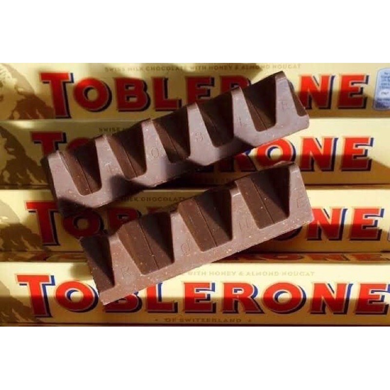 SOCOLA TAM GIÁC HIỆU TOBLERONE ĐẾN TỪ THỤY SĨ QUÁ NỔI TIẾNG { LOẠI 100G}