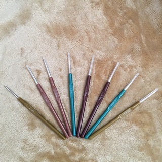 Kim móc len tay cầm nhựa size nhỏ