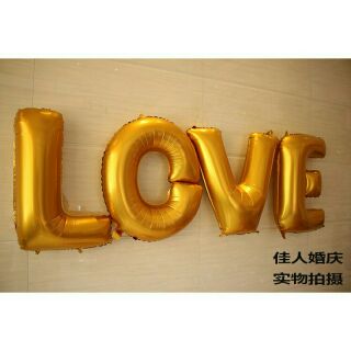 Bóng chữ LOVE cỡ đại