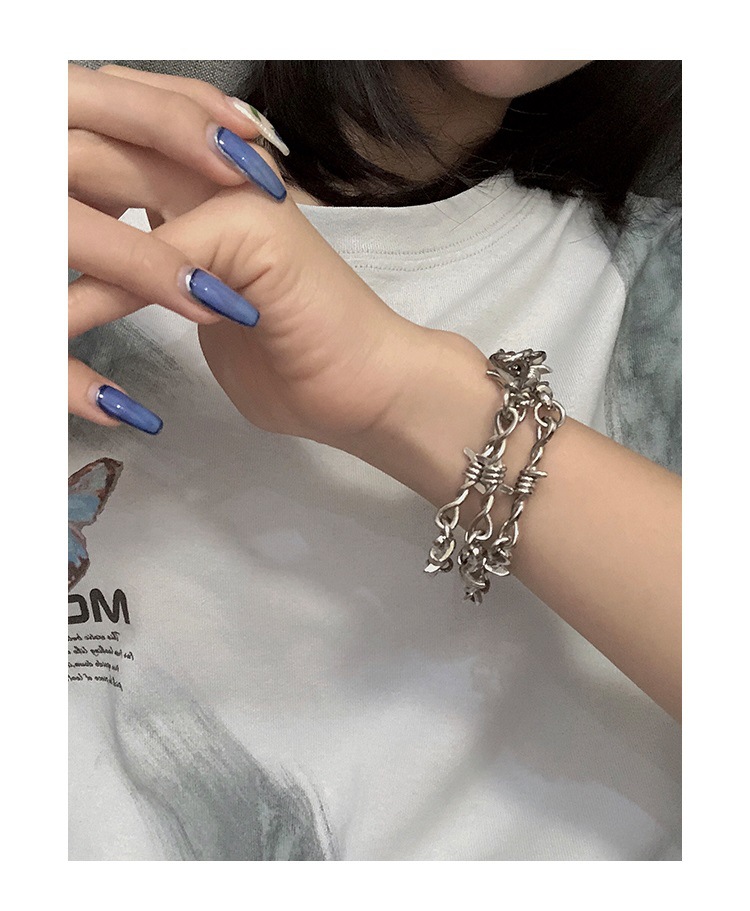 Vòng Đeo Tay Hình Gai Gai Độc Đáo Cá Tính Cho Nam Nữ | BigBuy360 - bigbuy360.vn