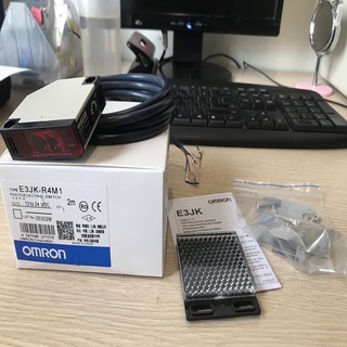 Cảm biến quang E3JK-R4M1 (12-24VDC)