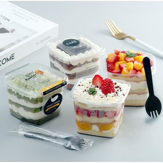 Hộp nhựa mousse vuông b10-8