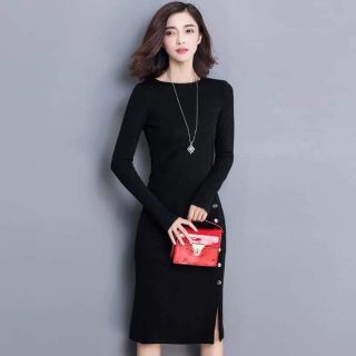 Váy len xẻ cúc