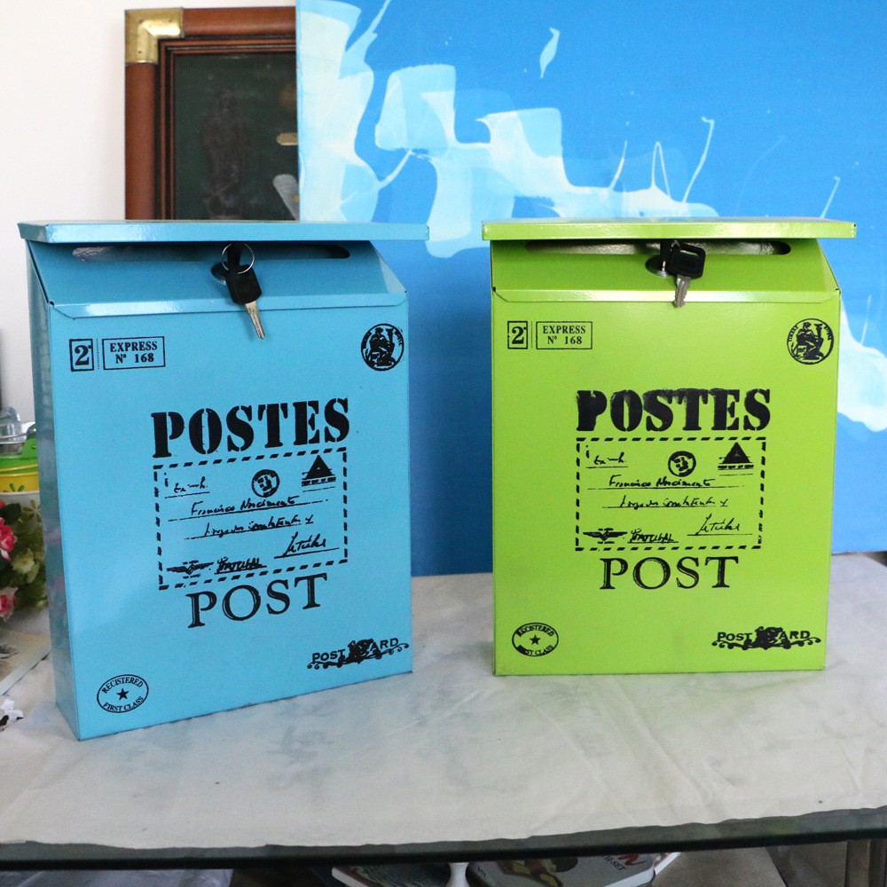Hộp thư Postes Box kim loại decor trang trí treo tường nhiều màu có khóa