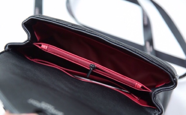 Túi xách nữ đeo chéo flapbag vân v da mịn mềm khoá vàng đồng bạc đen hàng cao cấp fullbox có hộp