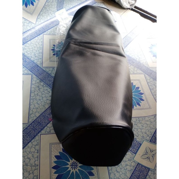 Da bọc yên xe Jupiter đời đầu