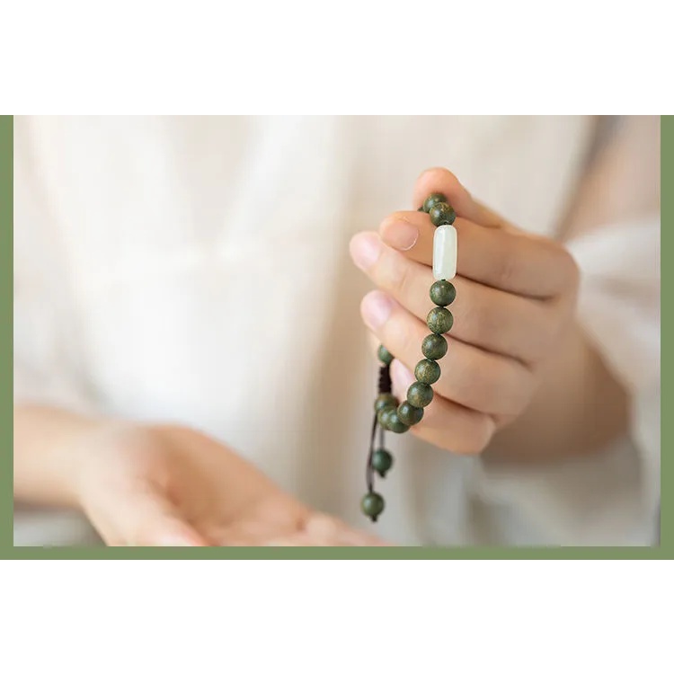 Vòng Tay Chuỗi Hạt Gỗ Đàn Hương 0.8cm Thời Trang Cho Nữ