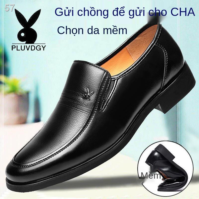 [Da bò] Giày Nam mềm công sở của Bố trung niên Dép rỗng mùa hèK