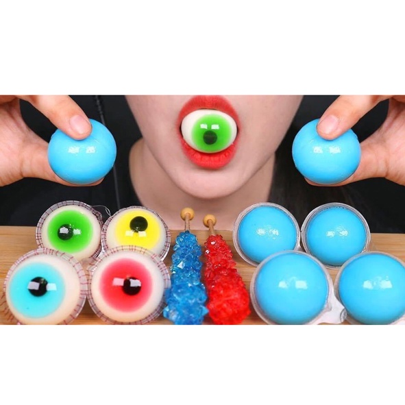 Túi 4 viên Kẹo dẻo Trolli hình trai đất hàng nội địa Đức