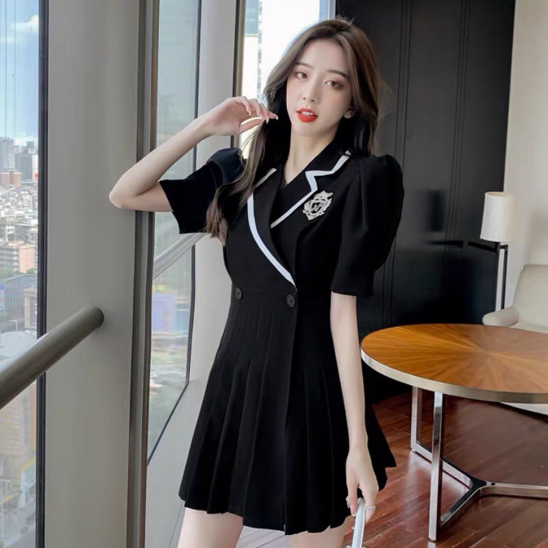 Đầm vest nữ xếp ly HB thiết kế tag huy hiệu cổ phối viền màu D062 | BigBuy360 - bigbuy360.vn